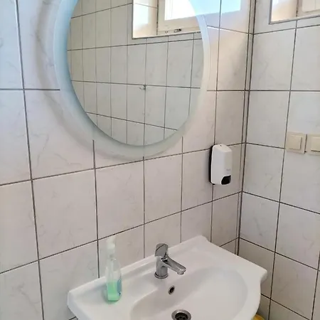 Отель Restauracja Pod Jablonia